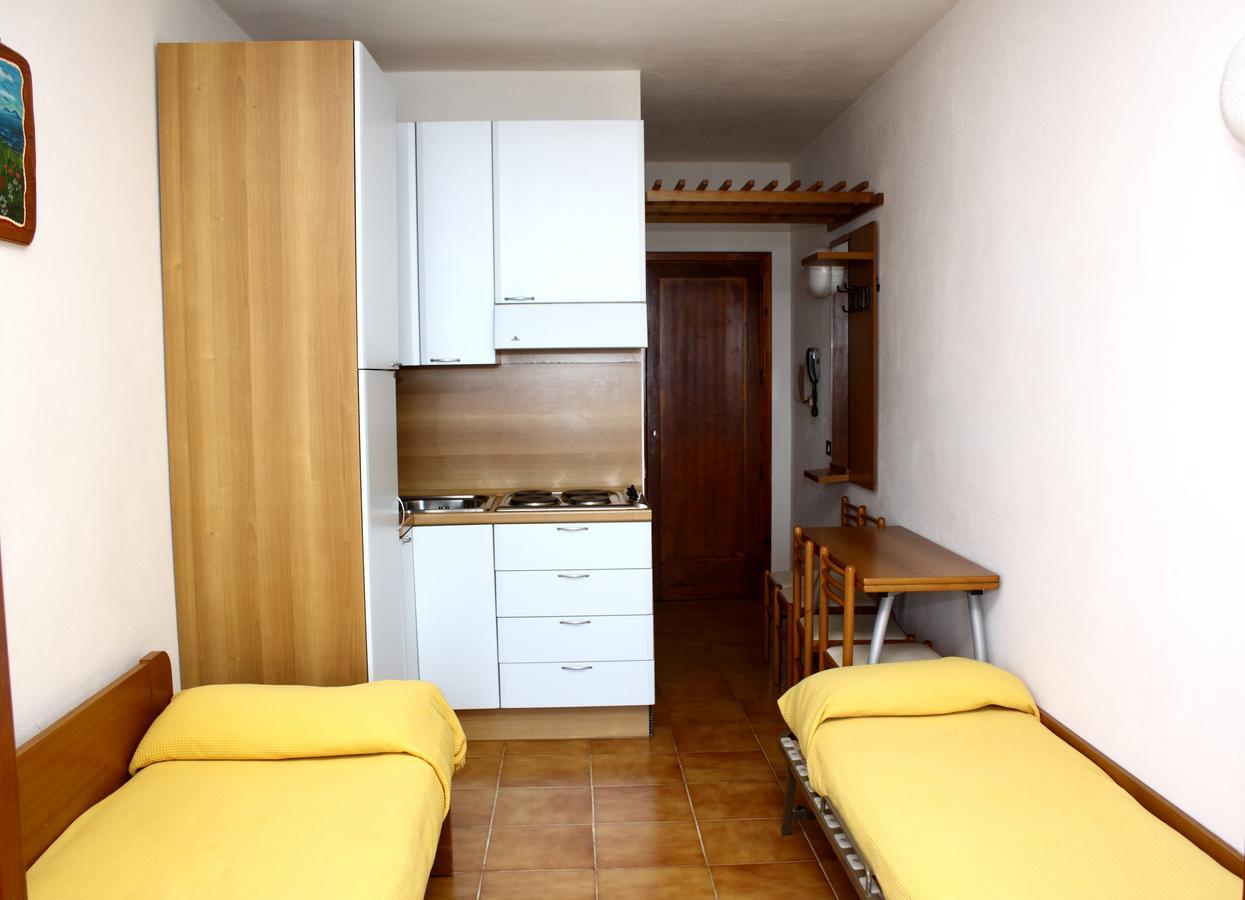 Vrclub - Ridente Hotel